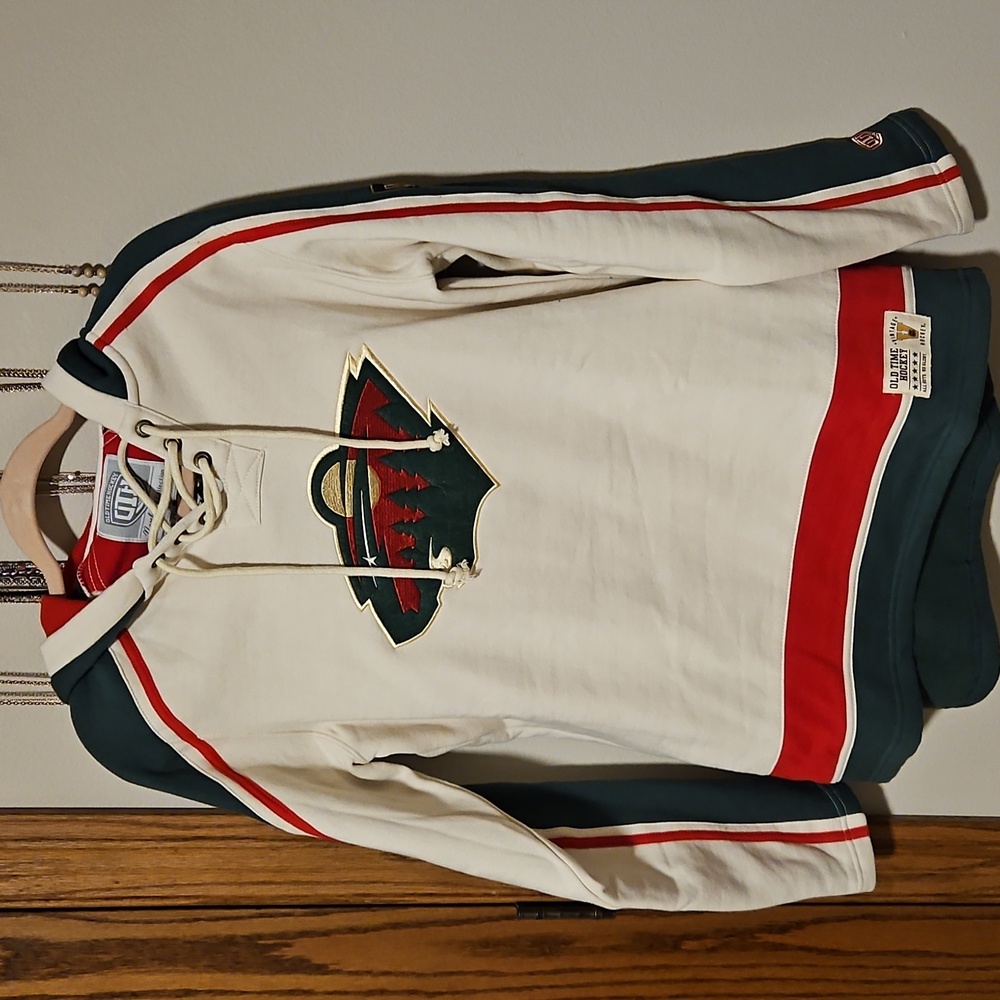 Minnesota Wild Lace-Up Hockey Hoodie - Cream & Green